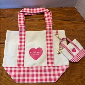 Bath & Body Works White and Pink Gingham Tote with Heart Keychain Pouch